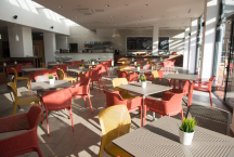 Vnútorná reštaurácia v hlavnej budove Thermalparku - otvorená celoročne