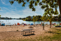 KEMPING SLNEČNÉ JAZERÁ Slnečné jazerá, zóna VÝCHOD